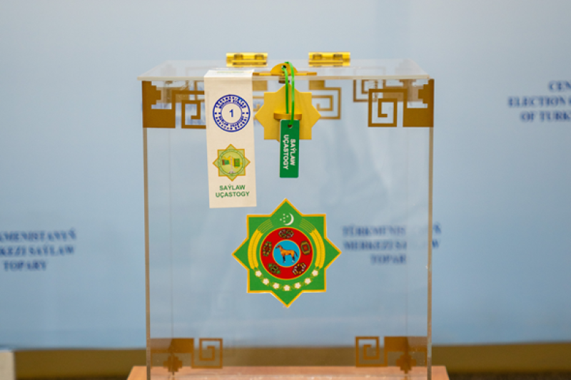 Ýurdumyzda döredilen täze etraplarda halk maslahatlarynyň agzalarynyň hem-de möhletinden öň çykyp giden Türkmenistanyň Mejlisiniň deputatlarynyň, halk maslahatlarynyň we Geňeşleriň agzalarynyň ýerine saýlawlary geçiriler