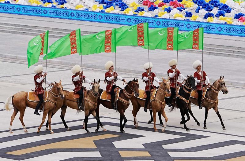 Türkmeniň uçar ganaty